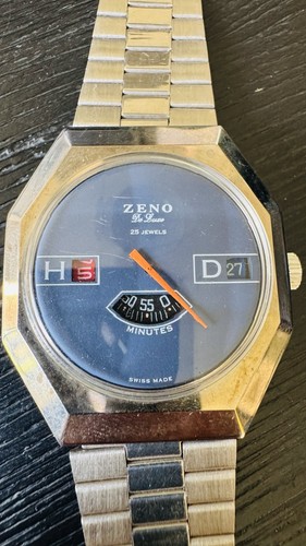 Zeno luxe jump - zeno, hour